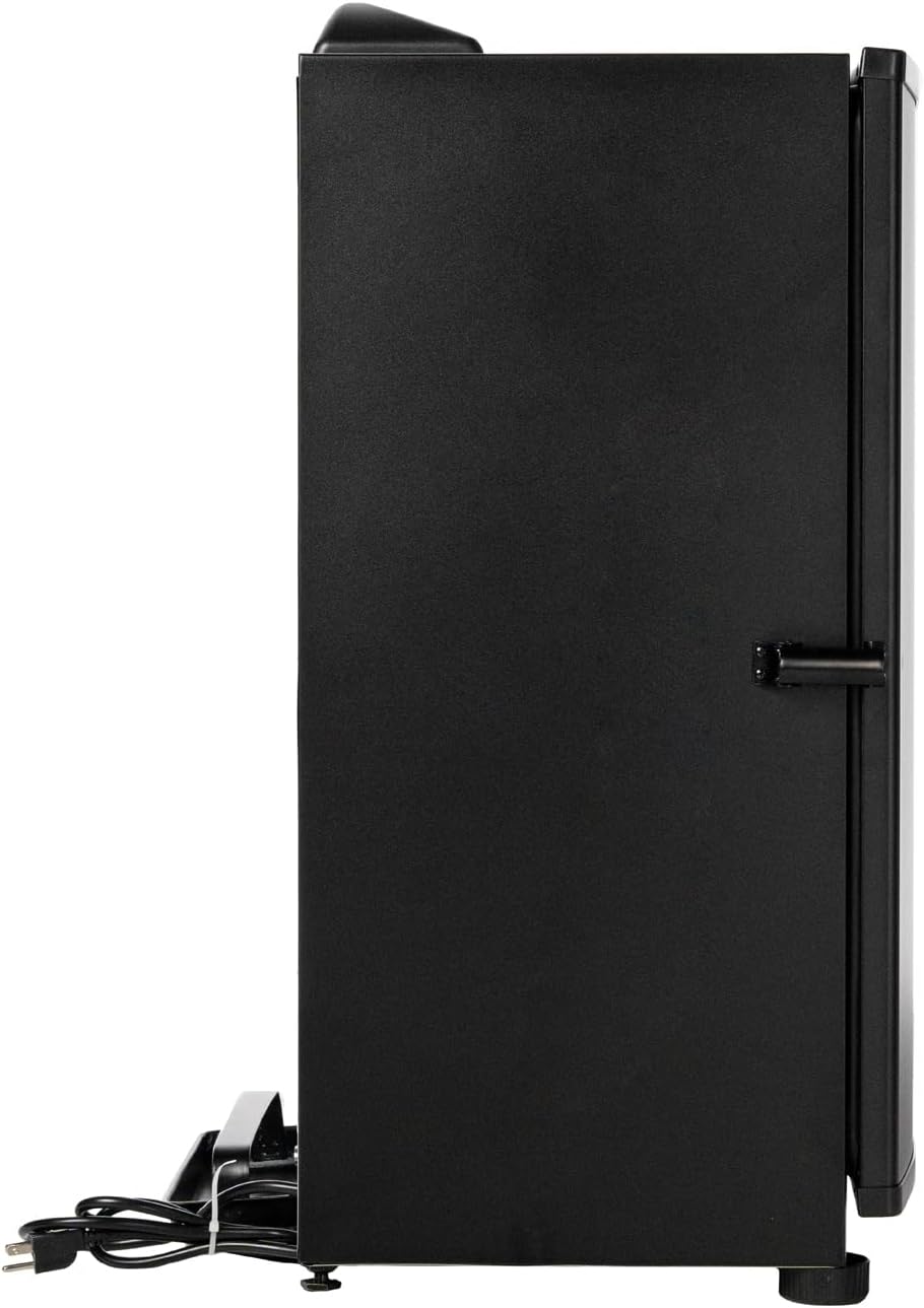 ® Fumoir numérique électrique vertical de 76,2 cm avec chargeur latéral de copeaux de bois, grilles chromées et 710 pouces carrés de cuisson en noir, modèle MB20071117