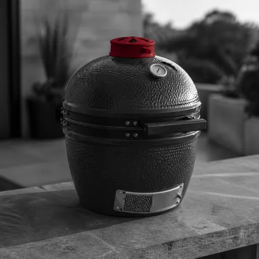 Kamado barbecue en céramique : l’arme secrète d’une cuisine outdoor haut de gamme